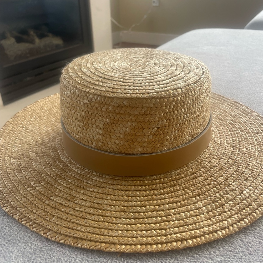 Lack of color Boater Hat